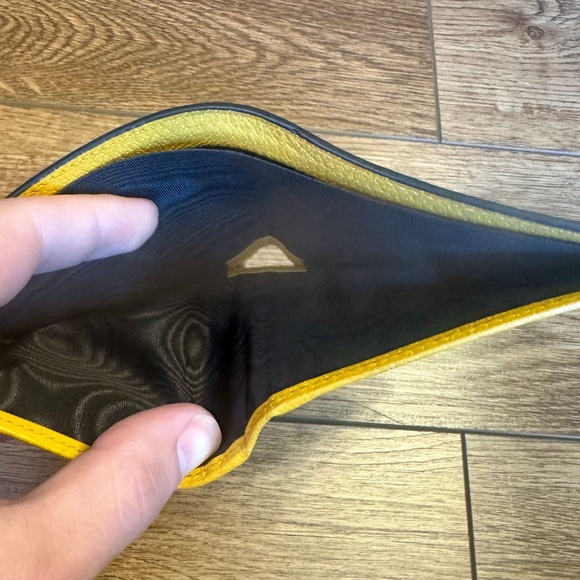 Auth GUCCI Supreme Cat Wallet Bifold - Picture 5 of 5